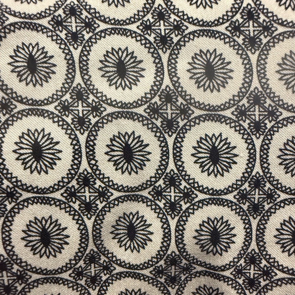 🤓Geometric Patterned Pants🤓 Size 16 - Picture 4 of 4